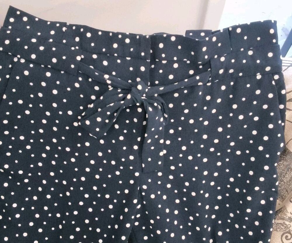 Corporate Chic Cynthia Rowley Sz 12 Navy Polkadot Tied Paperbag Waist Capris